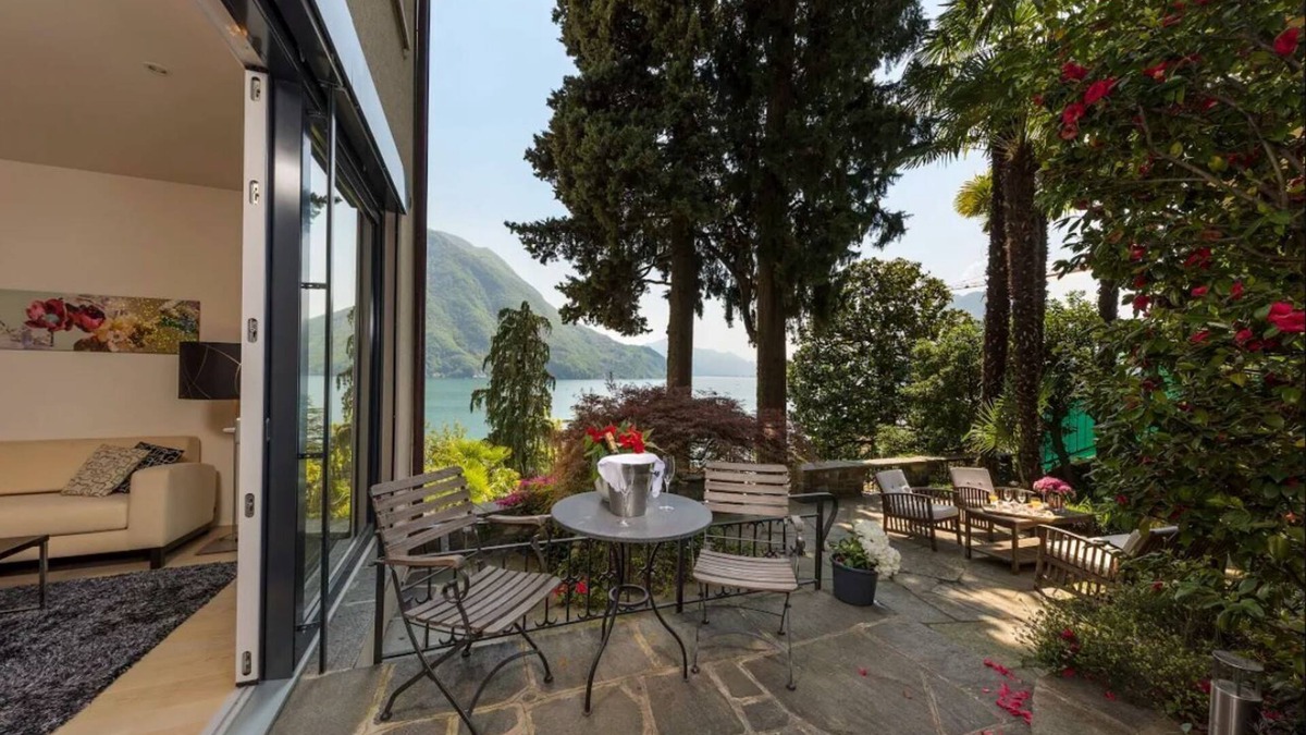 Castagnola Apartment | Giardino Violetta - great view, private palm garden