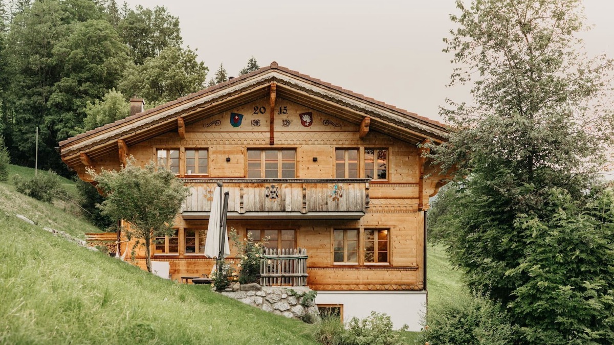 Saanenmöser Apartment | Giferblick by Interhome
