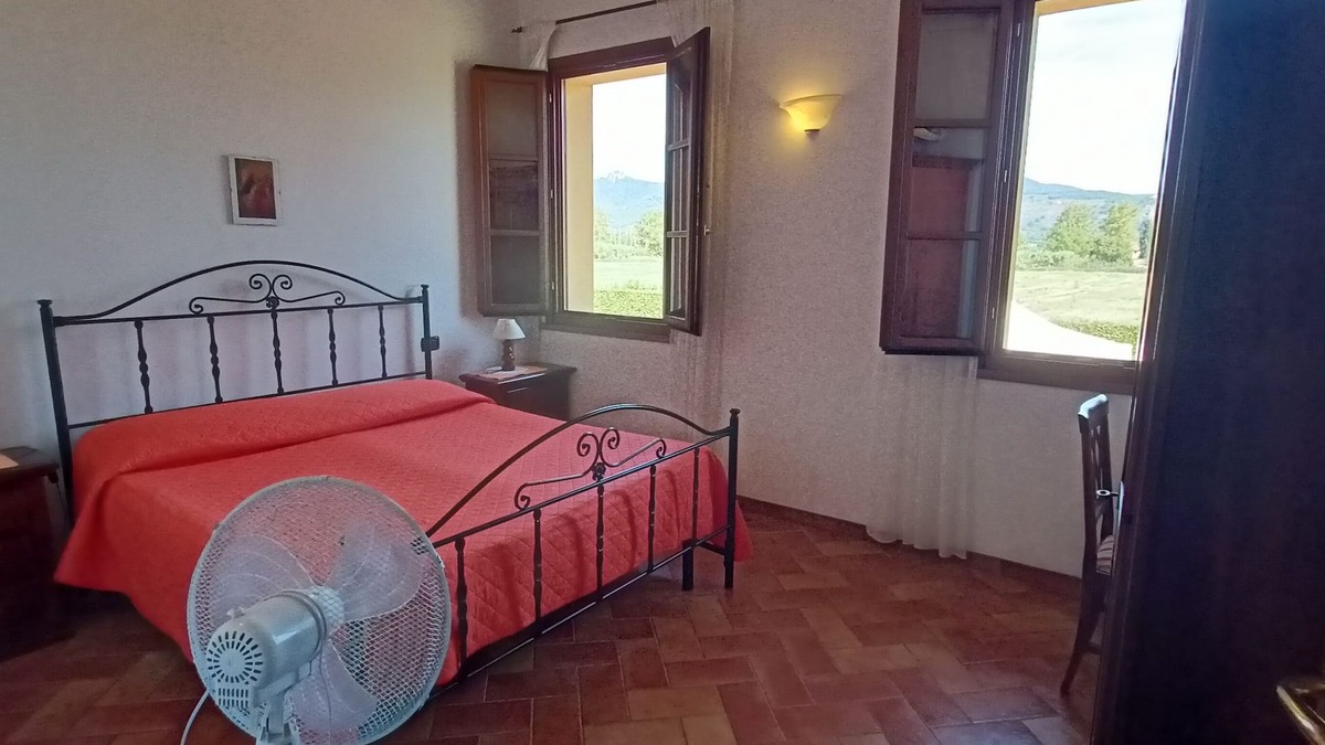 Latignano Apartment | GIGLIO apartment, up to 4 people NO KIDS LOCATION
