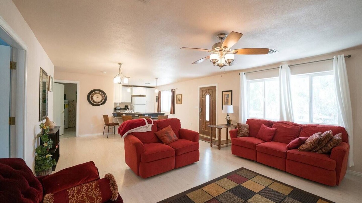 Thatcher House | Gila Valley Cottage: Your Peaceful Retreat
