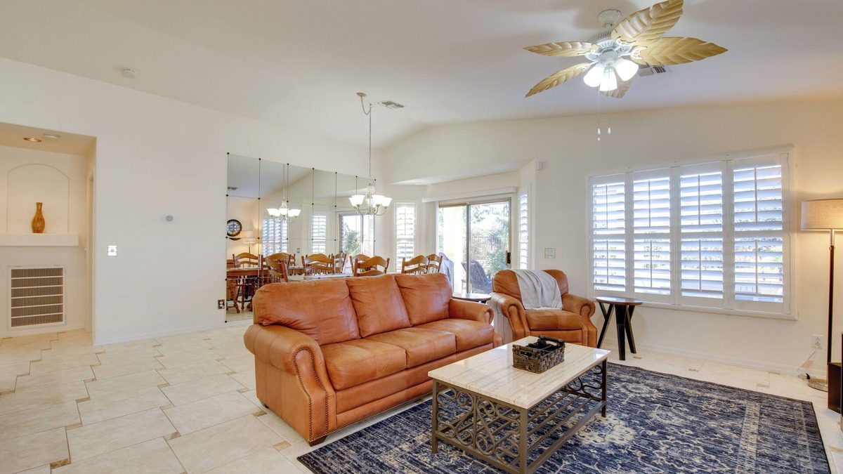 Gilbert House | Gilbert Home w/Yard, Golf Course On-Site
