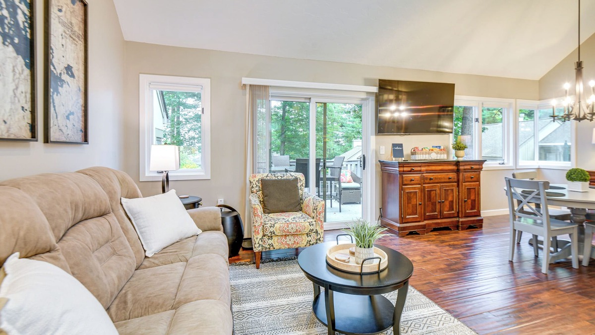Gilford House | Gilford Townhome w/Lakefront Beach & Pool Access!