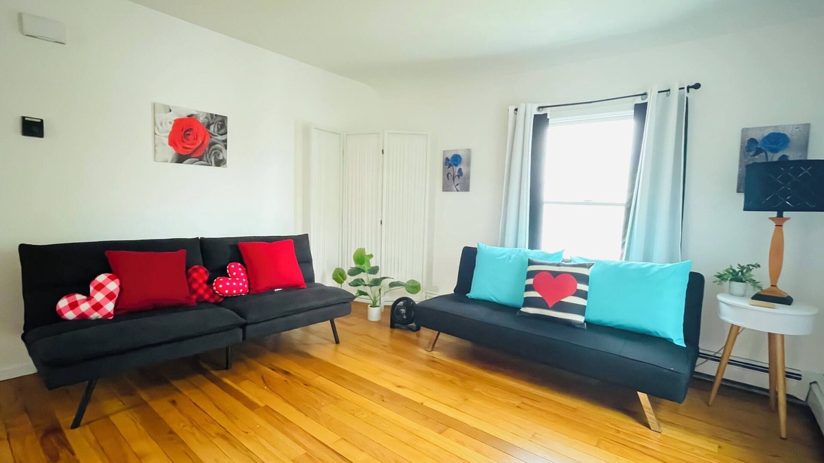Port Huron Apartment | Gingers Love Wish
