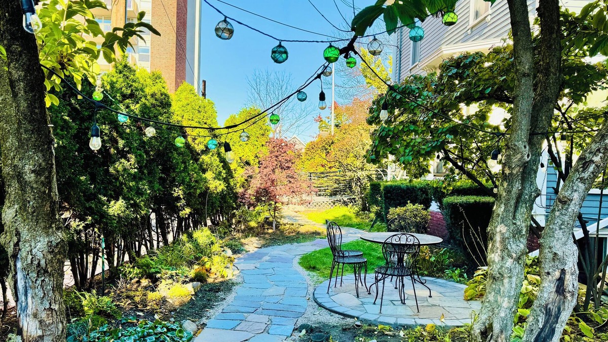 Central Square Hotel | Ginkgo House on Harvard