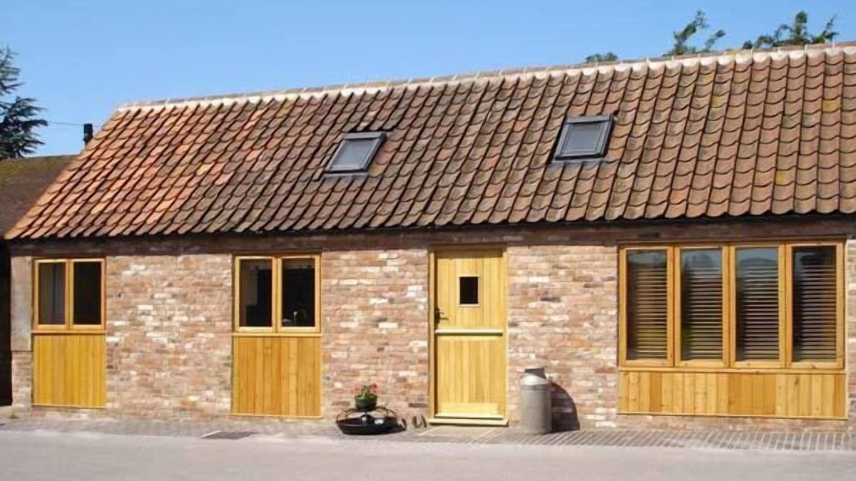 Askham Cottage | GINNY'S BARN, pet friendly, character holiday cottage in Askham