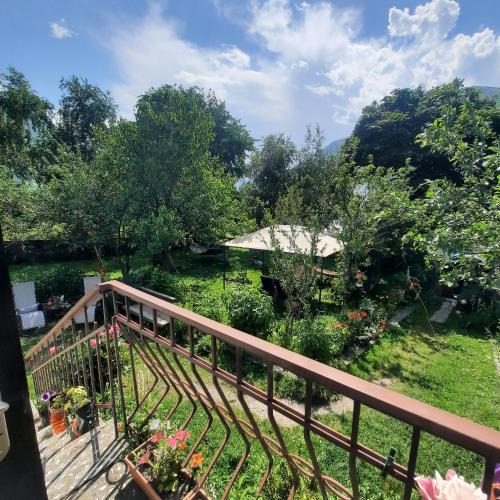 Gergeti House | GIO-NIKA