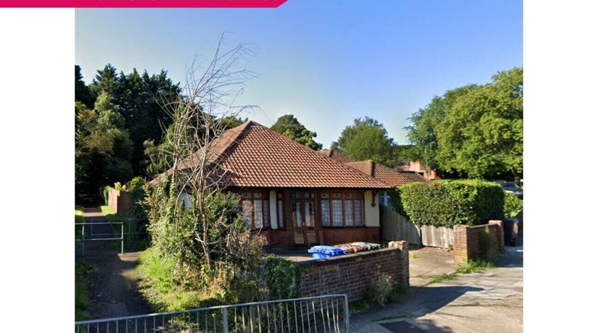 Ipswich House | Gippeswyk Home: 6BR 2BATH Perfect for Contractors