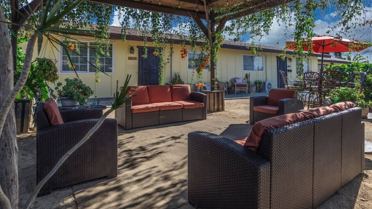 Castle Park Condo | Giraffe House Chula Vista