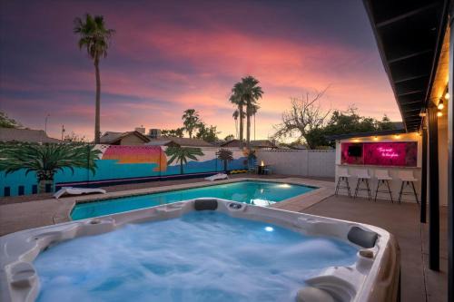 Papago Parkway House | Girls Getaway Haven Outdoor Bar w Pool & Hot Tub