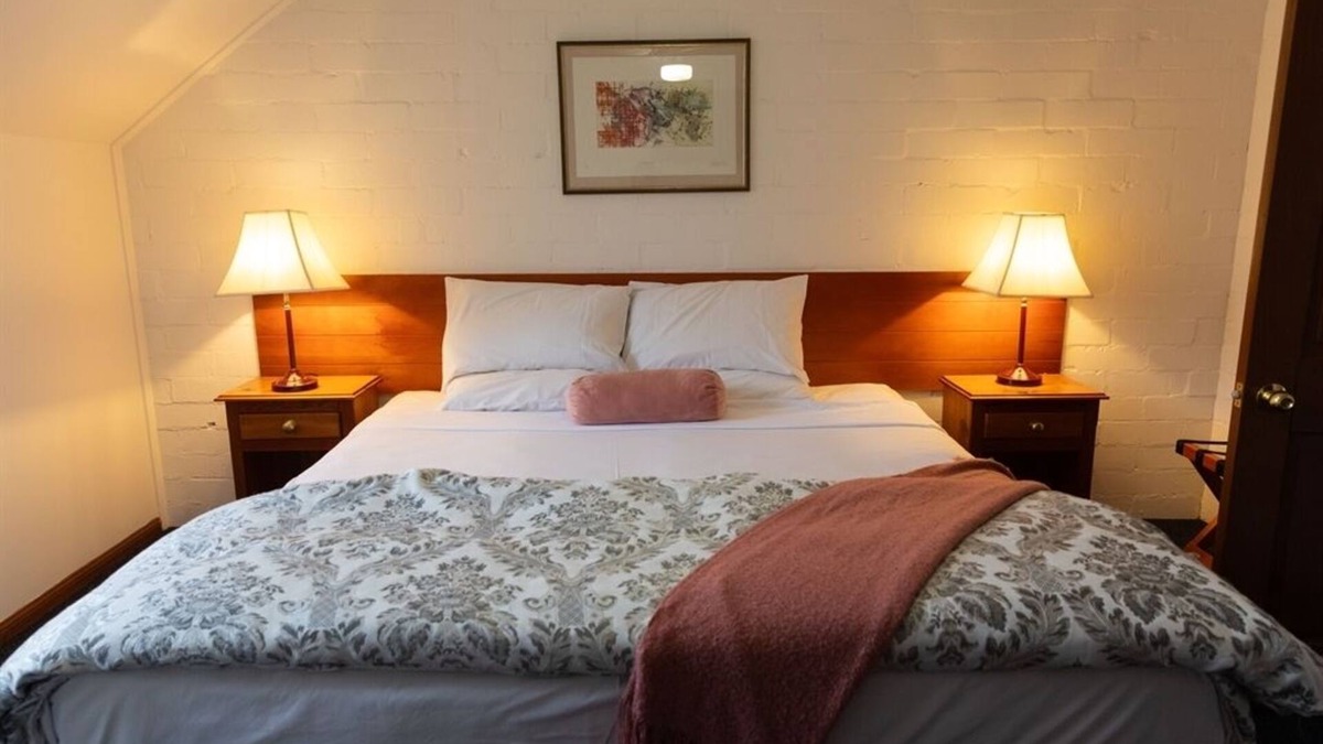 Eukey Hotel | Girraween Country Inn