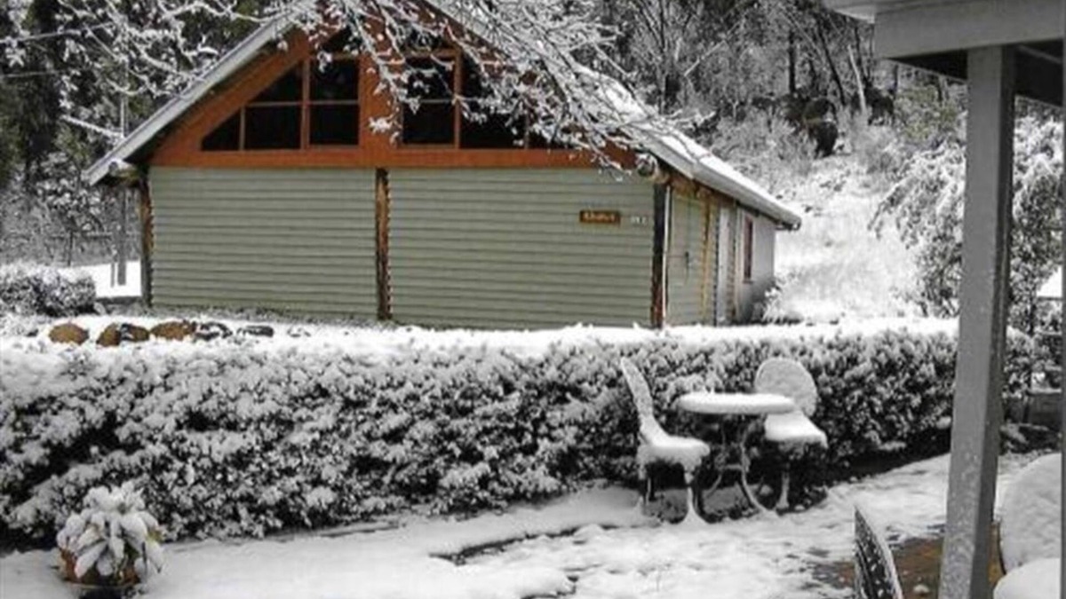 Eukey Ski Chalet | Girraween Country Inn