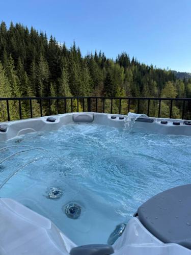 Bukovel Ski Chalet | GirSki CHALET