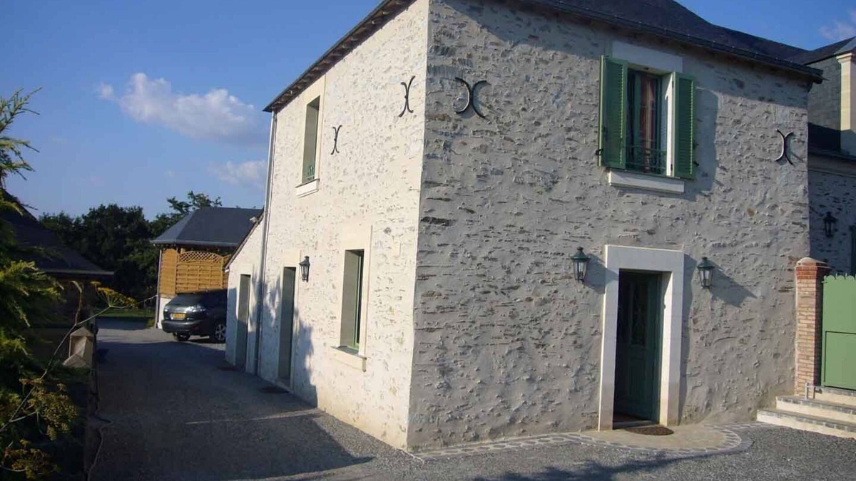 Chateau-Gontier Cottage | Gites for 10 people in the heart of Mayenne
