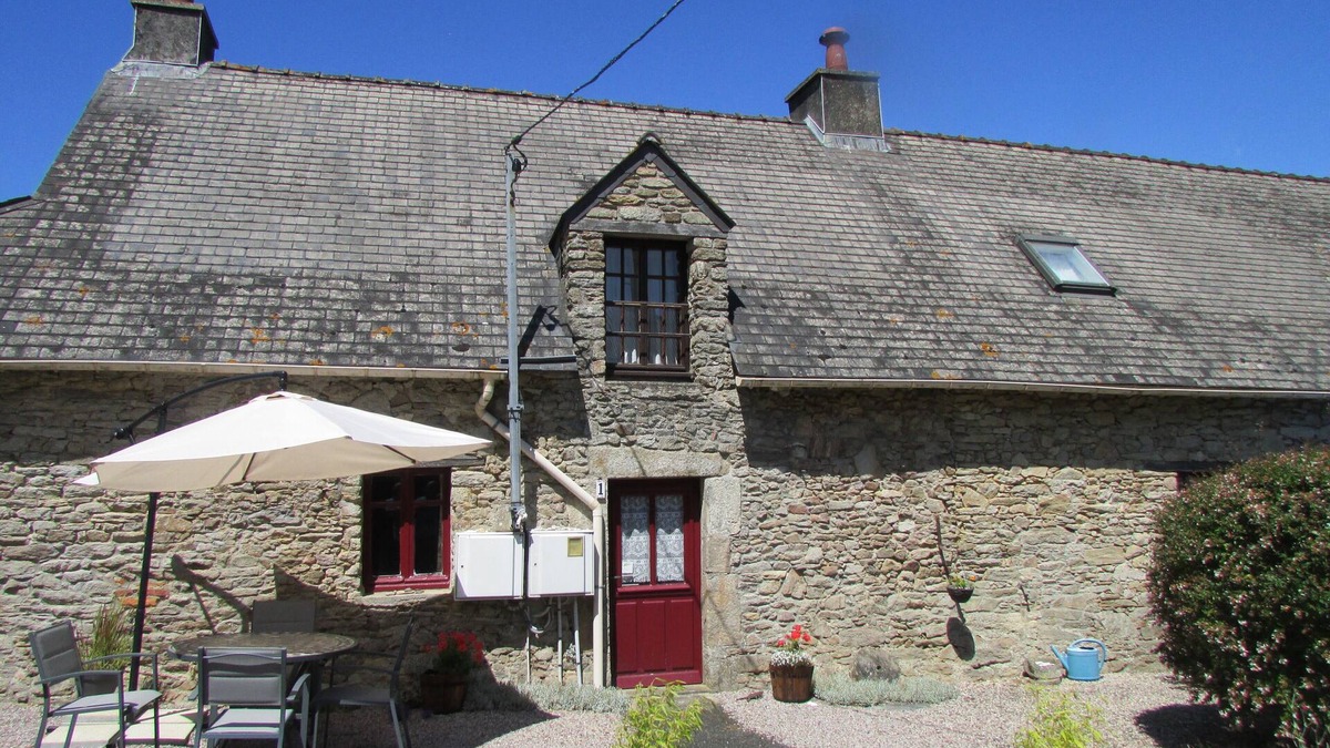 Marzan Cottage | Gite 1, Private Rural Location, only 15 mins. to Brittany's south coast Beaches