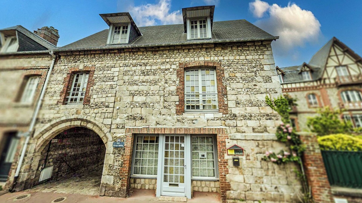 Veules-les-Roses House | Gîte 200 metres from the beach at Veules les Roses