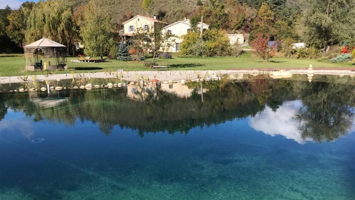 Laborel House | Gite 3 en Pleine Nature. Idéal ^pour se Ressourcer au Bord de son Bitope