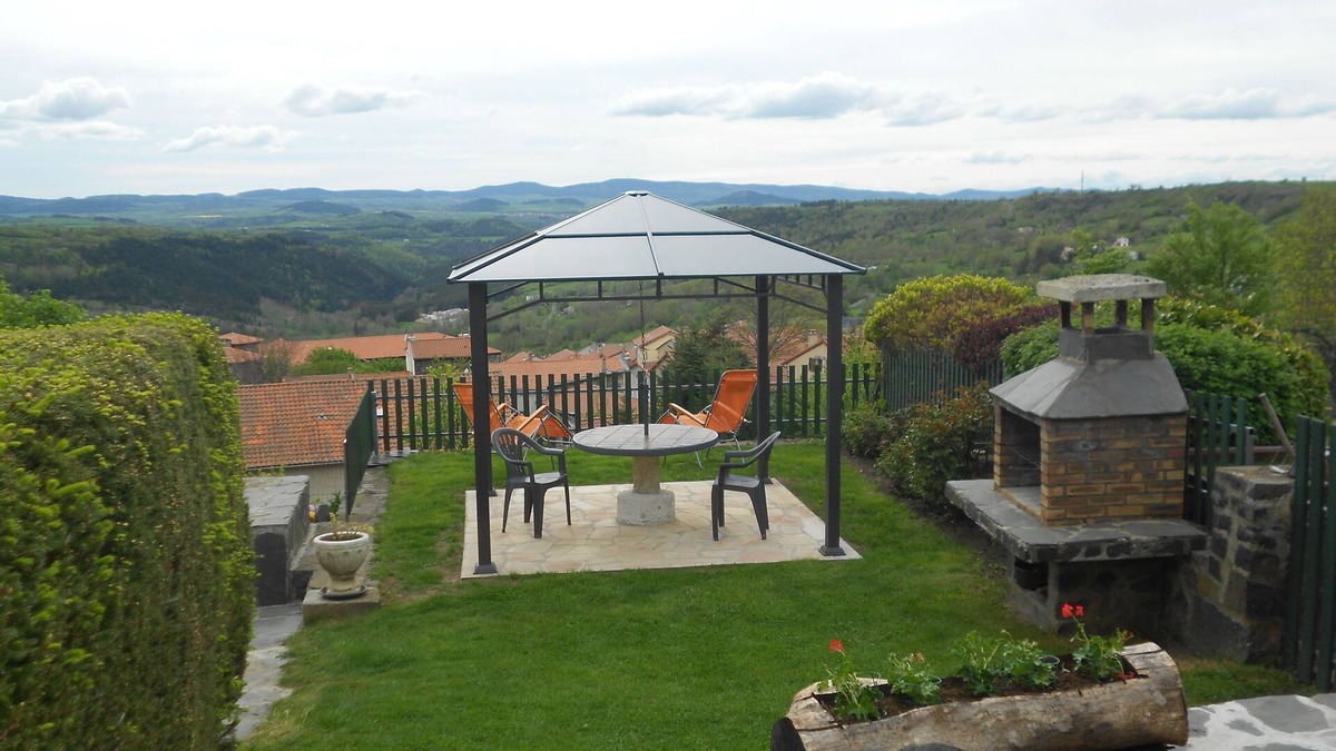 Le Monastier-sur-Gazeille House | Gite 3 * ground floor between mezenc and loire-sauvage, Le Monastier, south of auvergne