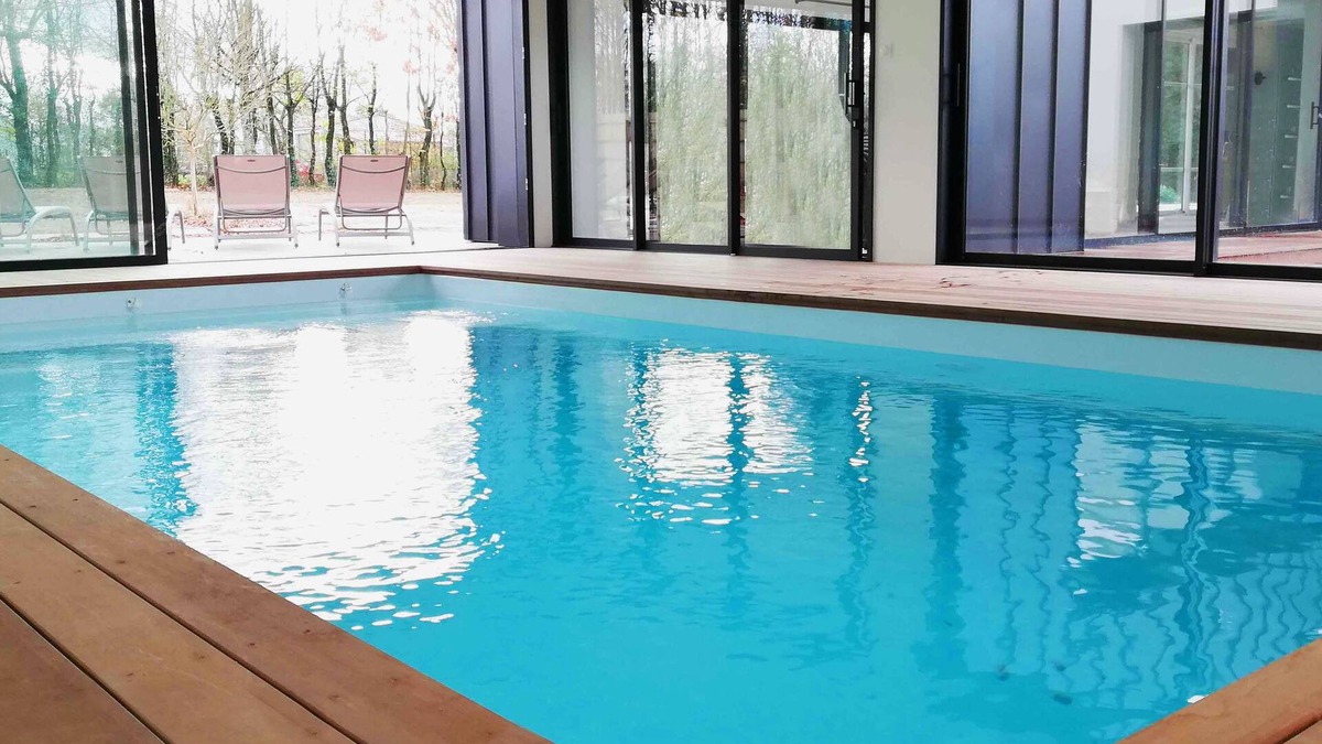 Les Herbiers House | Gite 300m² 15 persons with spa, indoor pool and sauna near puy du fou