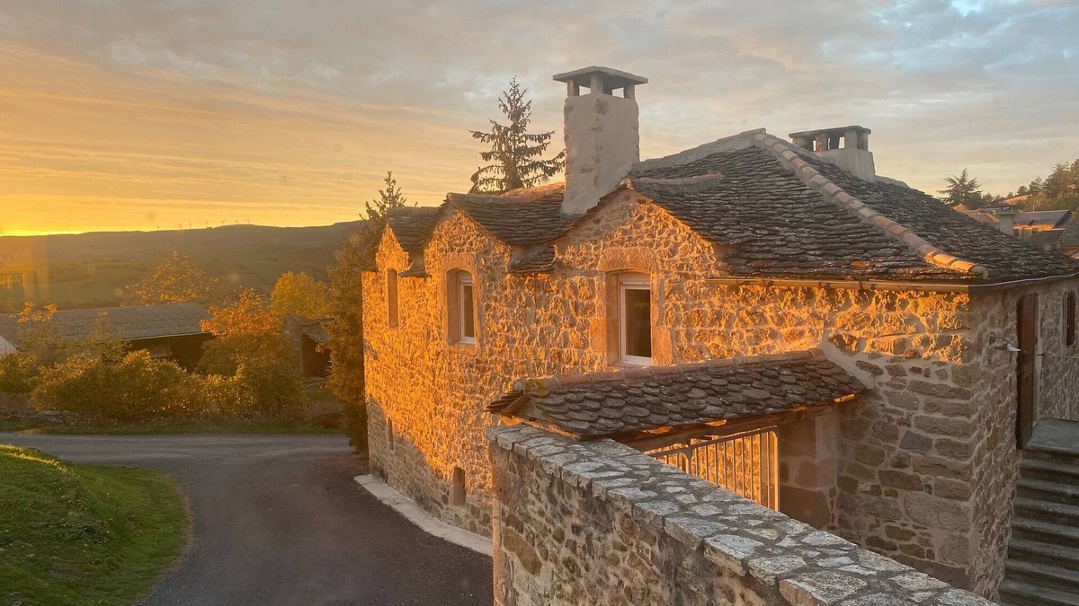 Saint-Beauzely House | Gîte 4 * La Caussenarde 10km from Millau Heated indoor swimming pool