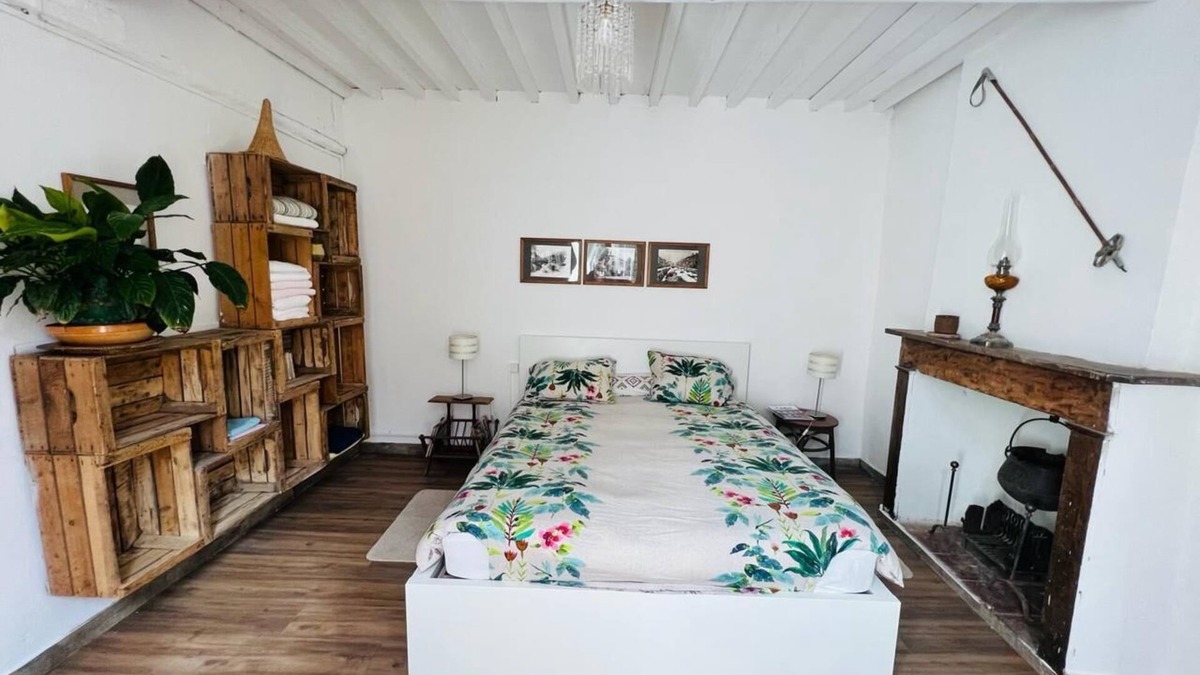 Valleraugue Apartment | Gite 4000 marches 1 bedroom apartment with kitchen for best hikes in Cevennes