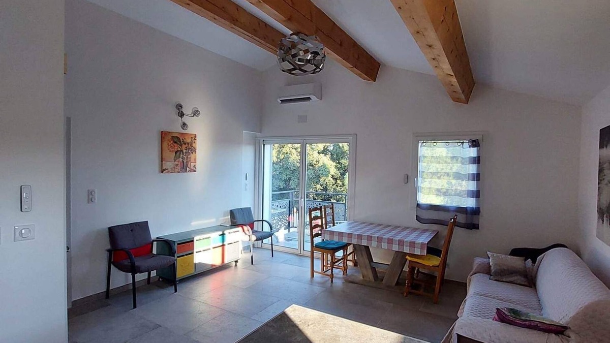 Sussargues Apartment | Gite 50m2 4 Personnes au Coeur du Village