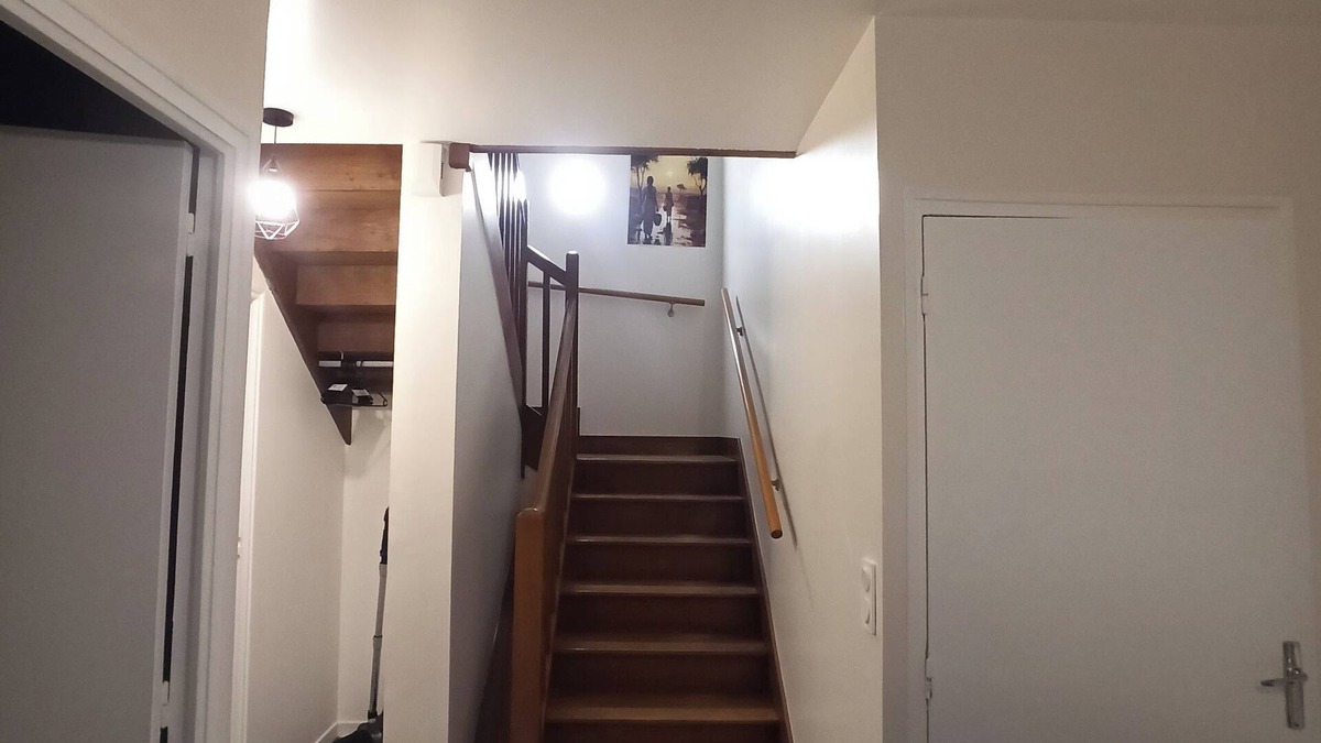 Meslay-du-Maine House | Gite 9 Persoes Proche Laval