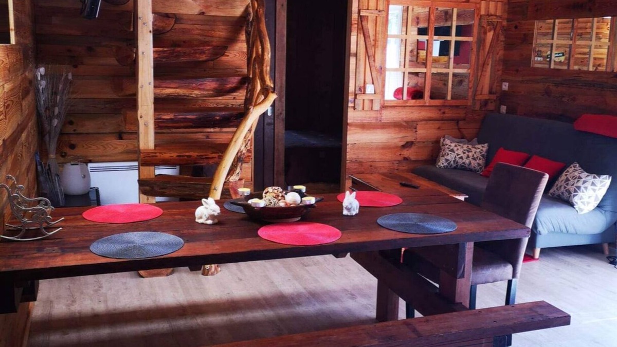 Mur-de-Sologne Ski Chalet | Gite a la Ferme