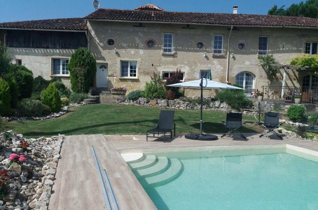 Saint-Nicolas-de-la-Grave Apartment | GITE Abeille-Soleil
