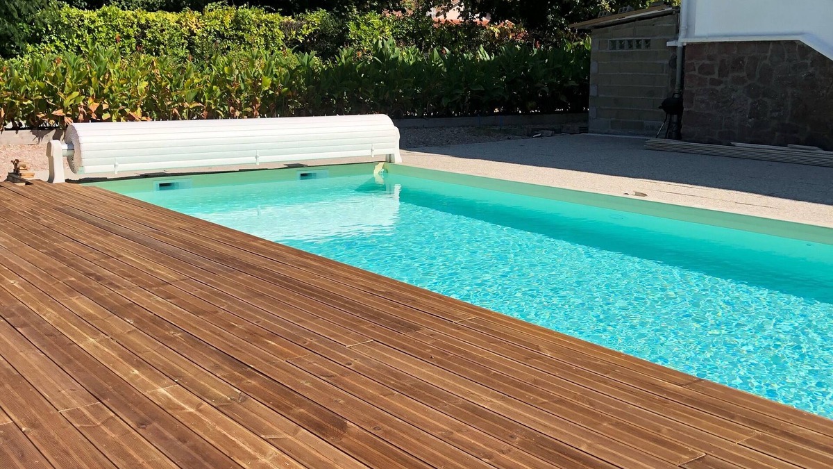 Labouheyre House | Gite art Déco 5 Chambres Piscine et Tennis Partagés