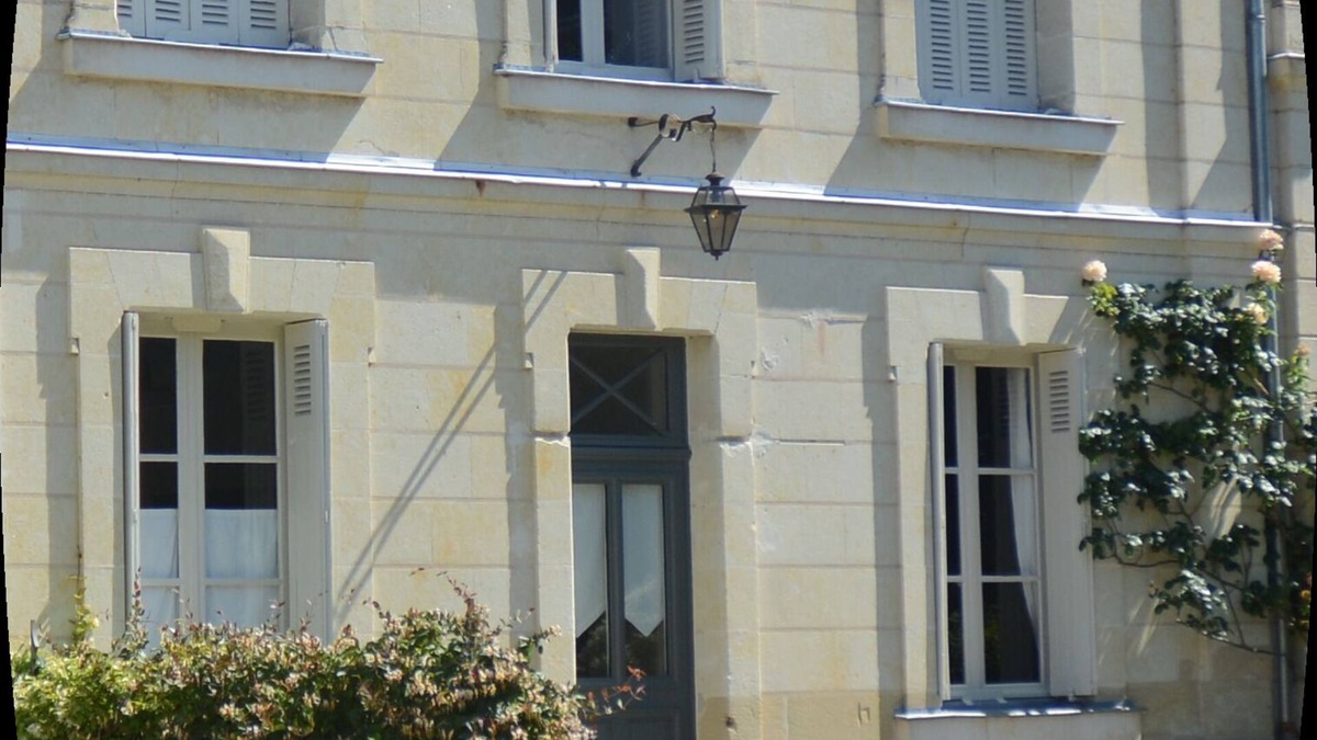 Beaumont-en-Veron House | Gite Au bras du tilleul