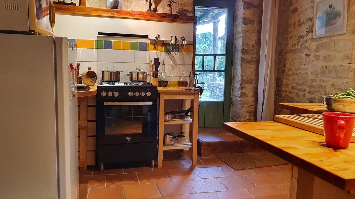 Melleran House | Gite au Calme à Melleran, Deux-sèvres, Nouvelle Aquitaine. Chiens Sont Acceptés