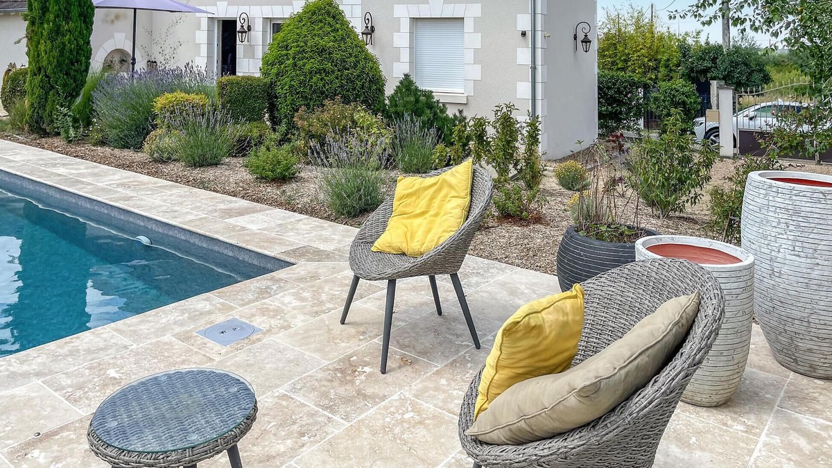 Seigy House | Gite avec piscine et jacuzzi