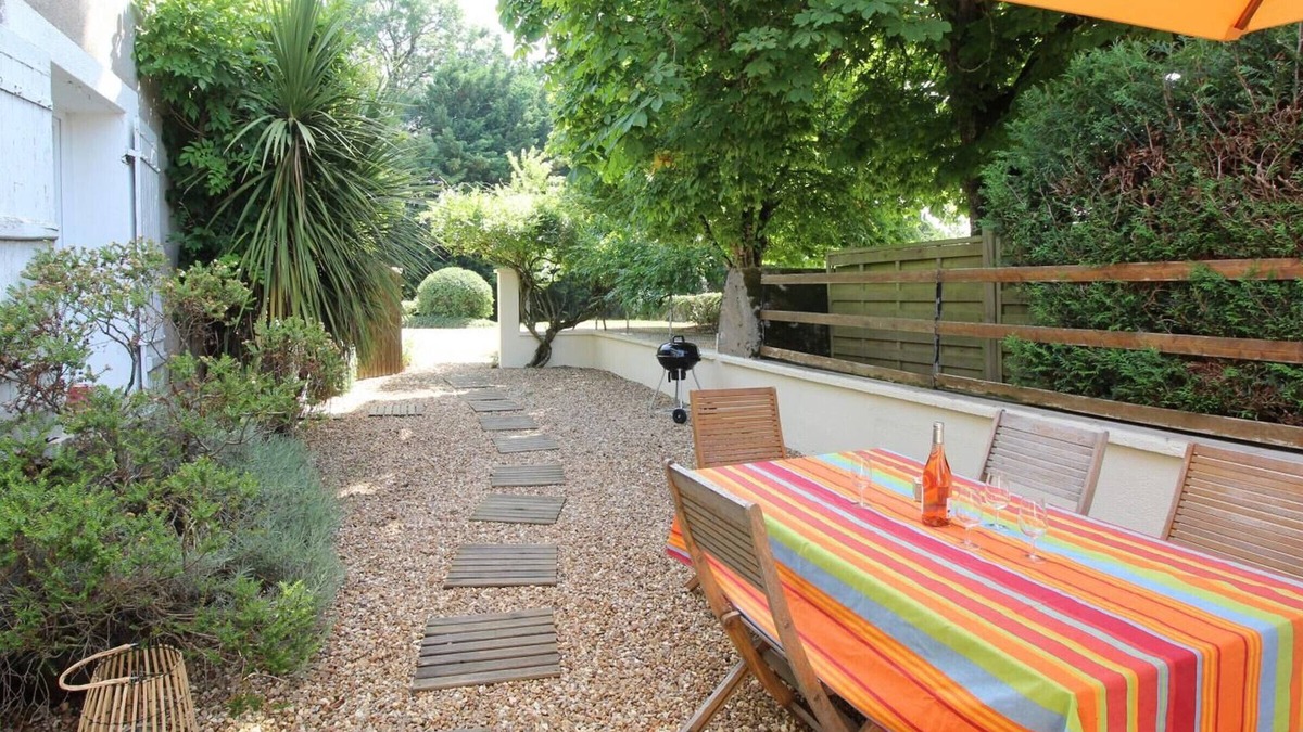Blaison-Saint-Sulpice Cottage | Gite Blaison-Saint-Sulpice, 2 bedrooms, 4 persons