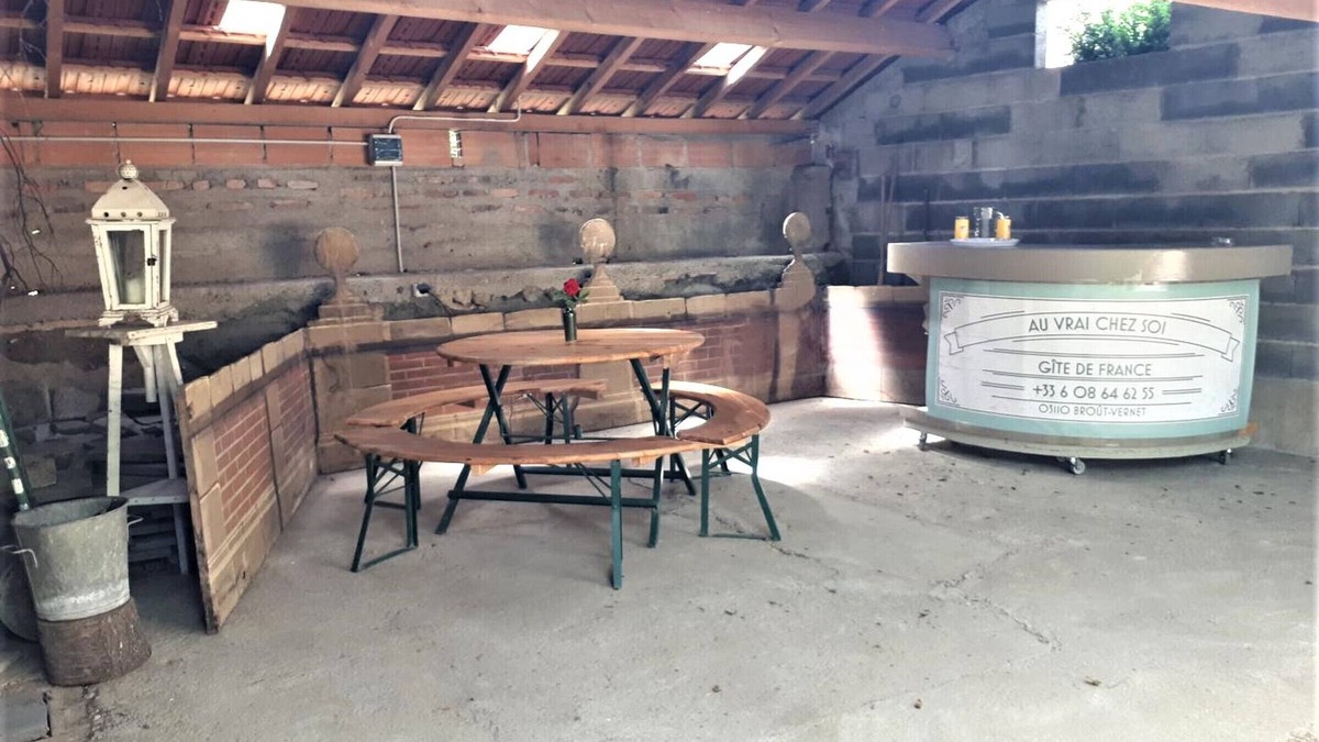 Brout-Vernet Cottage | Gite Broût-Vernet, 3 bedrooms, 4 persons