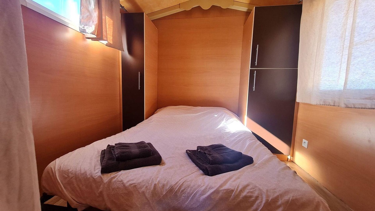 Burthecourt-aux-Chenes Cottage | Gite Burthecourt-aux-Chênes, 1 bedroom, 4 persons