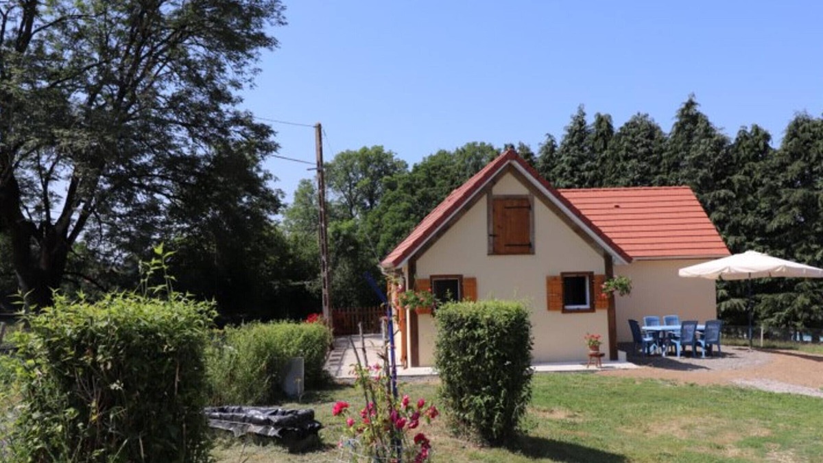 Champagnac Cottage | Gite Champagnac, 2 bedrooms, 4 persons