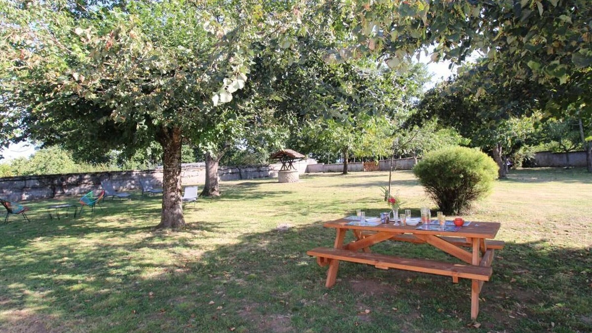 Champagnac Cottage | Gite Champagnac, 3 bedrooms, 6 persons
