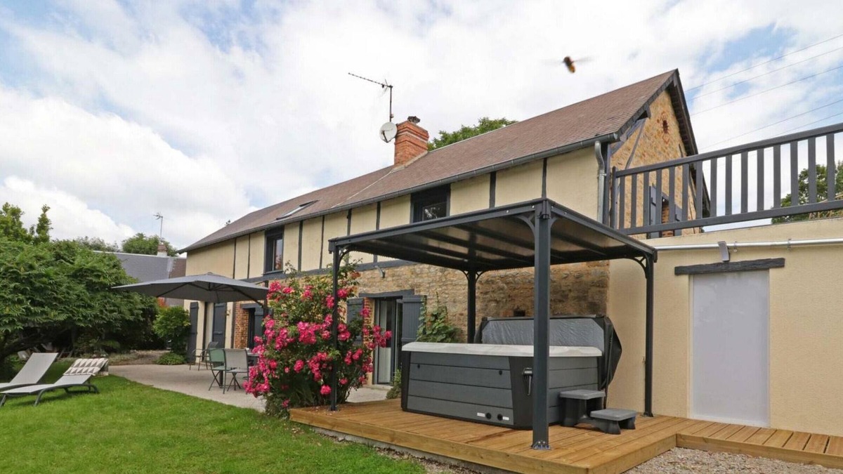 Cisai-Saint-Aubin Cottage | Gite Cisai-Saint-Aubin, 3 bedrooms, 8 persons