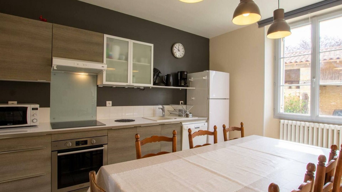 Coulaures Cottage | Gite Coulaures, 4 bedrooms, 7 persons