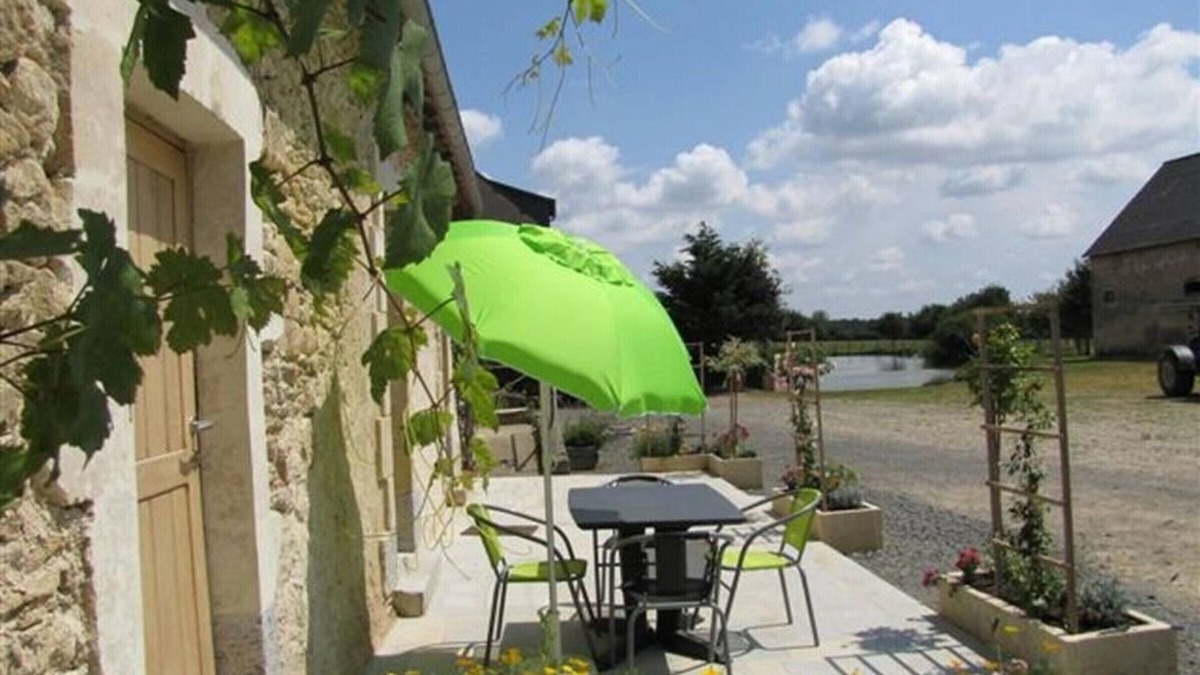 Crannes-en-Champagne Cottage | Gite Crannes-en-Champagne, 2 bedrooms, 5 persons