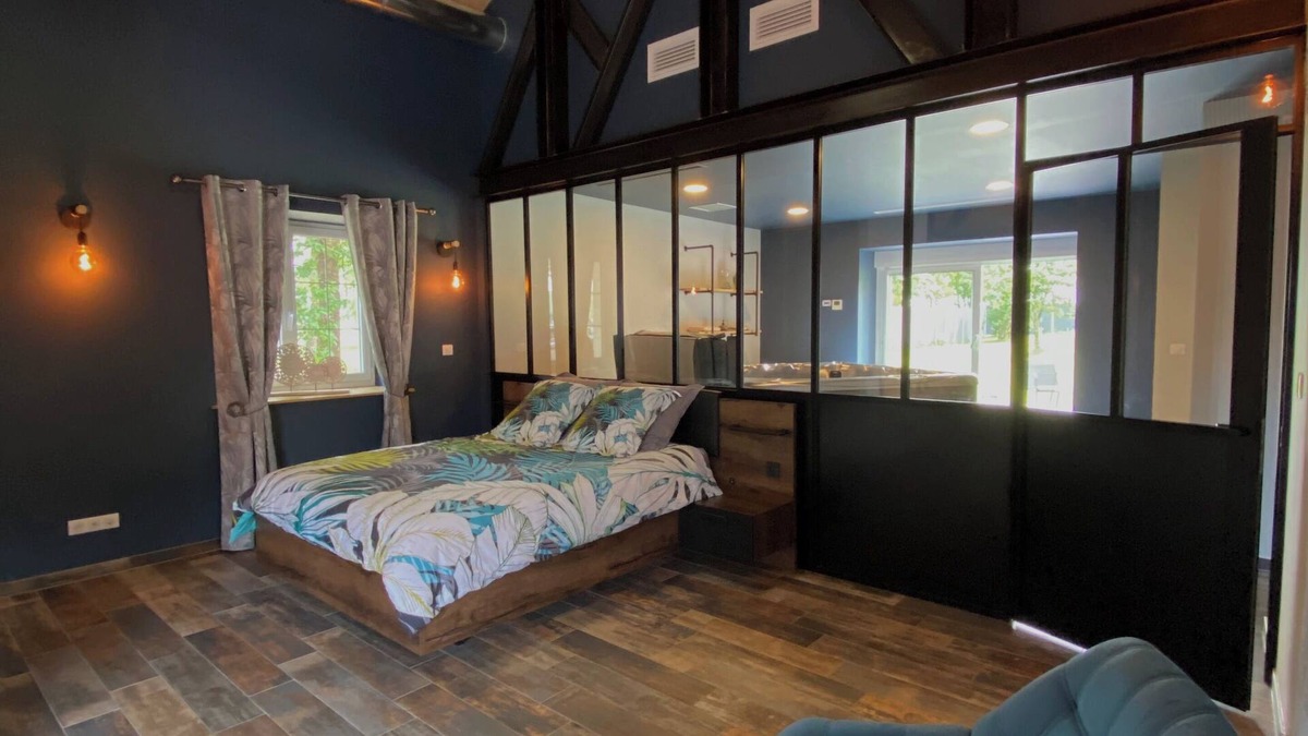 Marigny-Marmande House | Gite Détente 5 Étoiles Loft Industriel Hammam, Sauna et spa