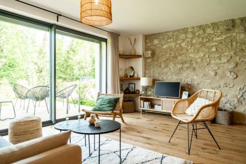 Premanon Apartment | Gite de charme dans ancienne ferme en pierre