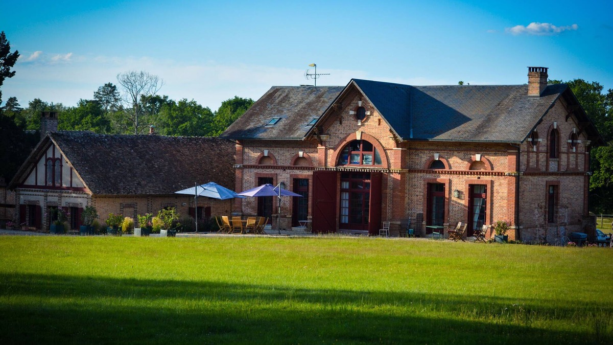 Pierrefitte-sur-Sauldre Cottage | Gîte de Montfranc in the heart of a Sologne estate