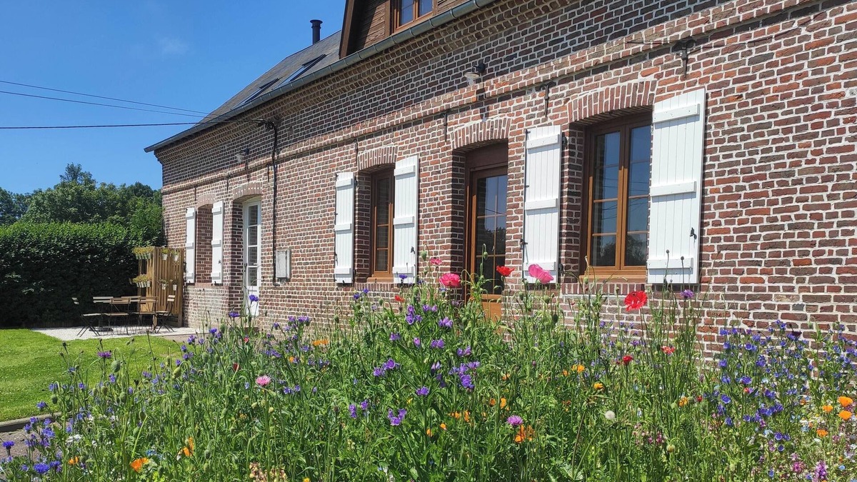 Meneslies House | Gite de la Poulinière