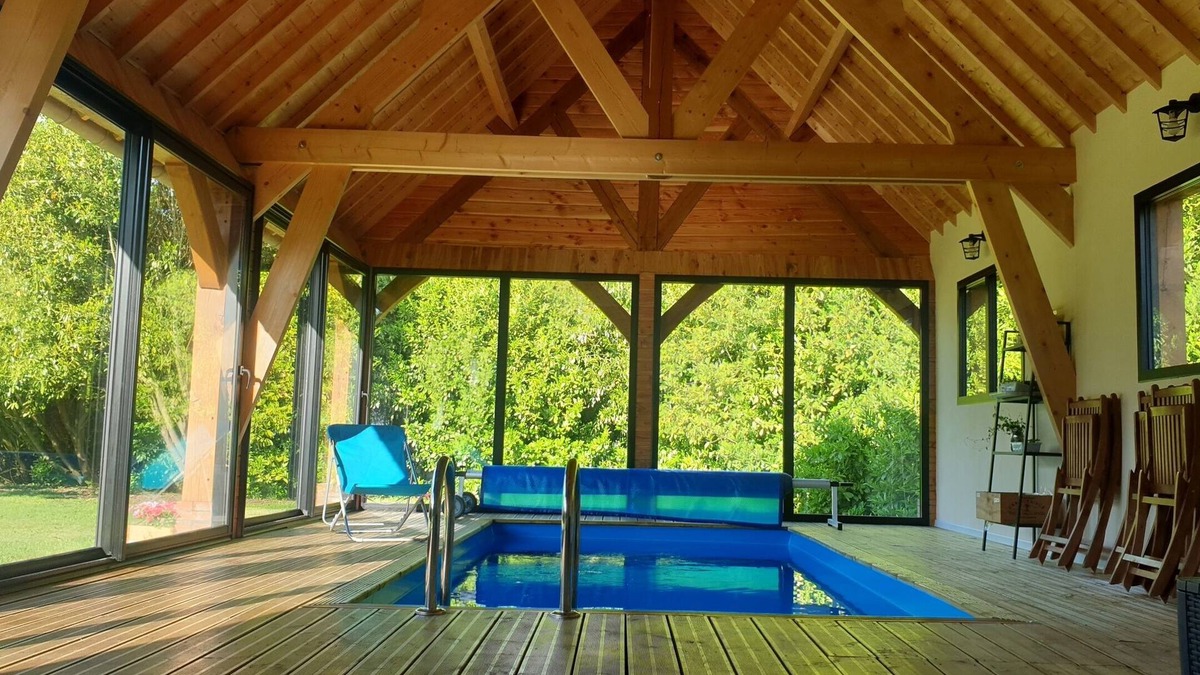 Lieurey House | Gîte de Lieurey: Norman villa with heated indoor pool