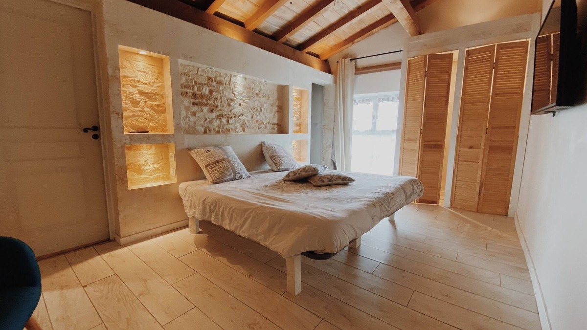 Prisse-la-Charriere House | Gite de Saint Florent - Piscine & Spa