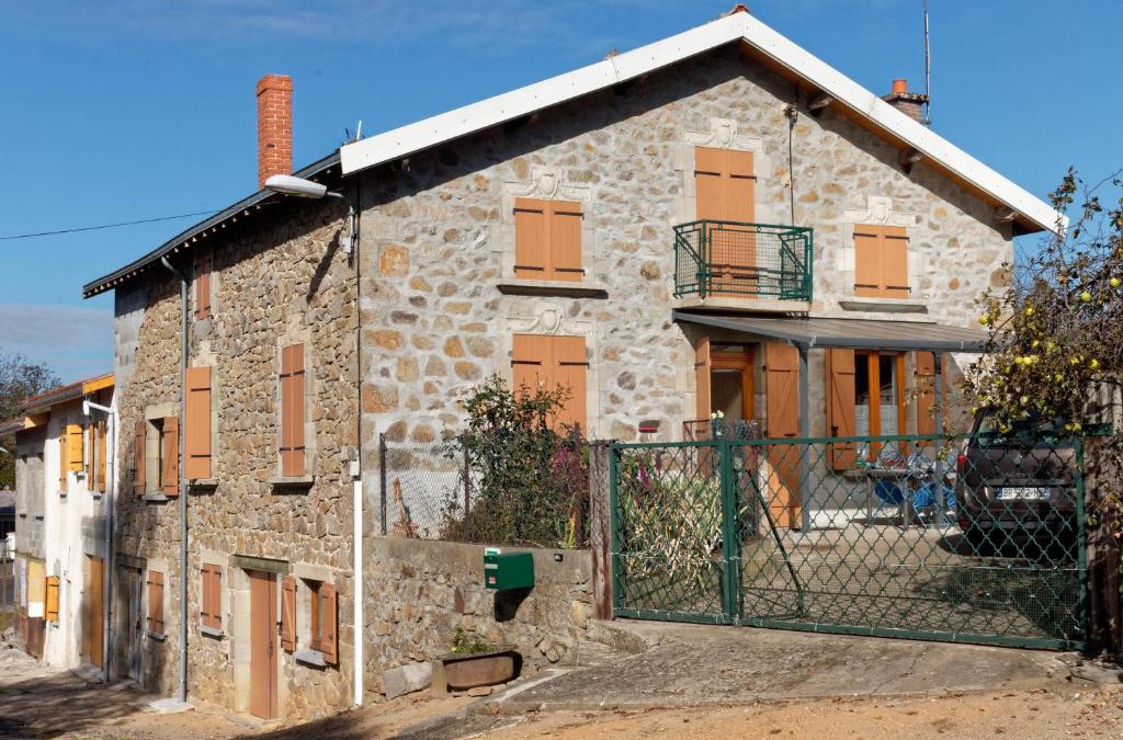 Sauviat House | gite de Sauviat 25 chemin du grand Pacher le bourg de Sauviat 63120