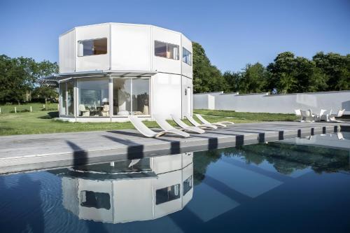 Angoisse House | Gite Design La Station