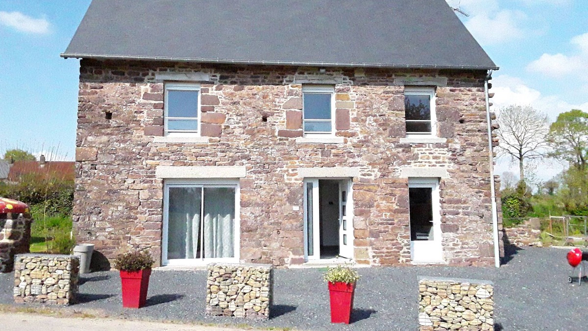 Ver House | Gite dizeau in the countryside peaceful location only 15 mins from the sea.