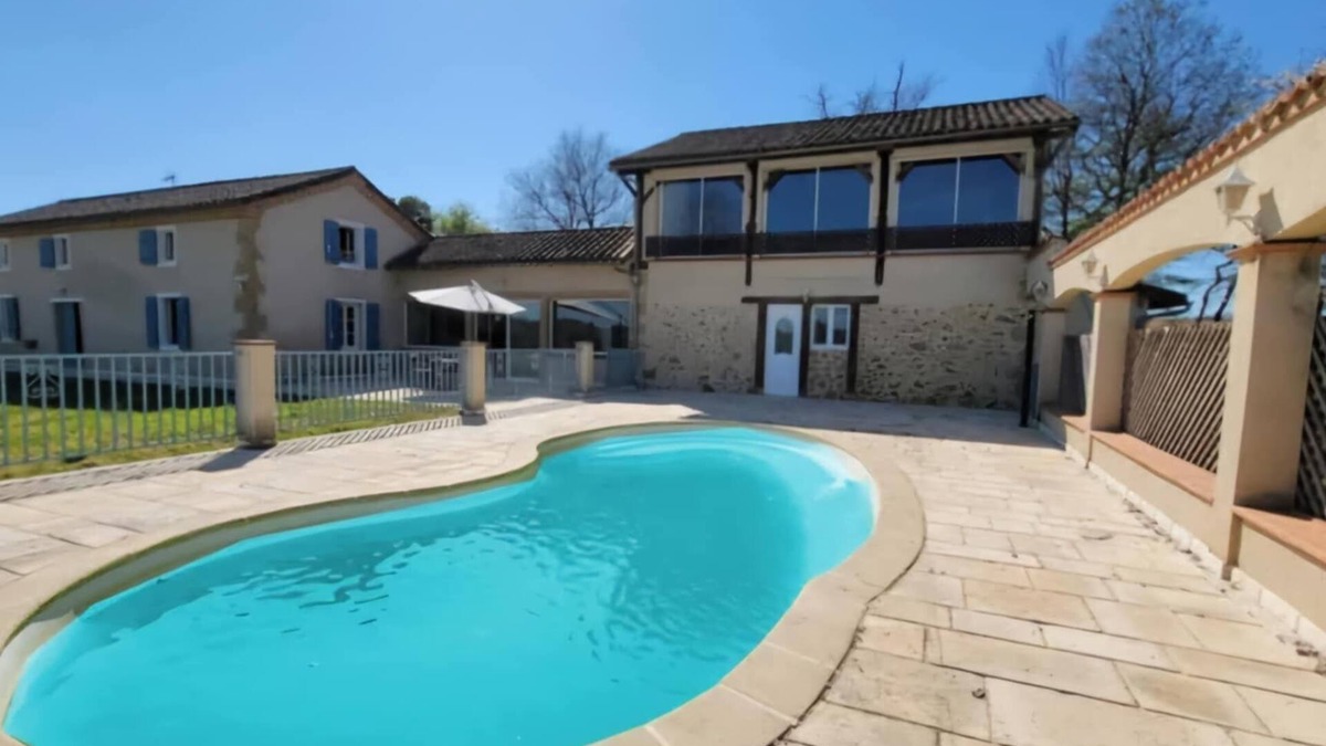 Loubersan House | Gite domaine Rey 15 Swimming pool Petanque nearby Mirande gers